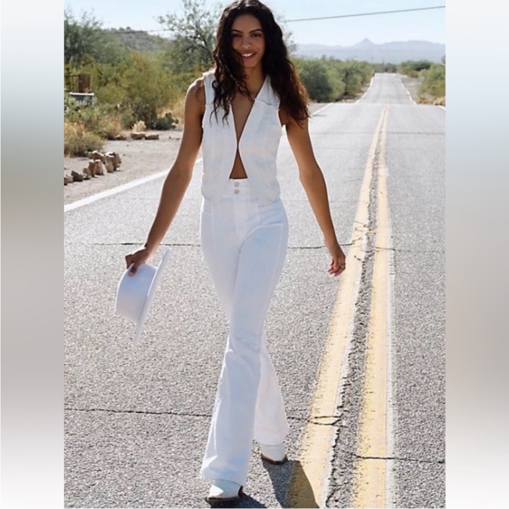 We the Free -Free People ladies Jayde Flare Jeans High Rise white 28